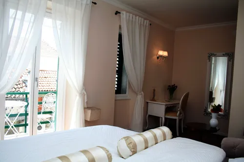 Premium Triple Room 35 - Photo 2